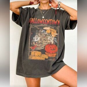 Halloweentown Graphic Tshirt | SHEIN
